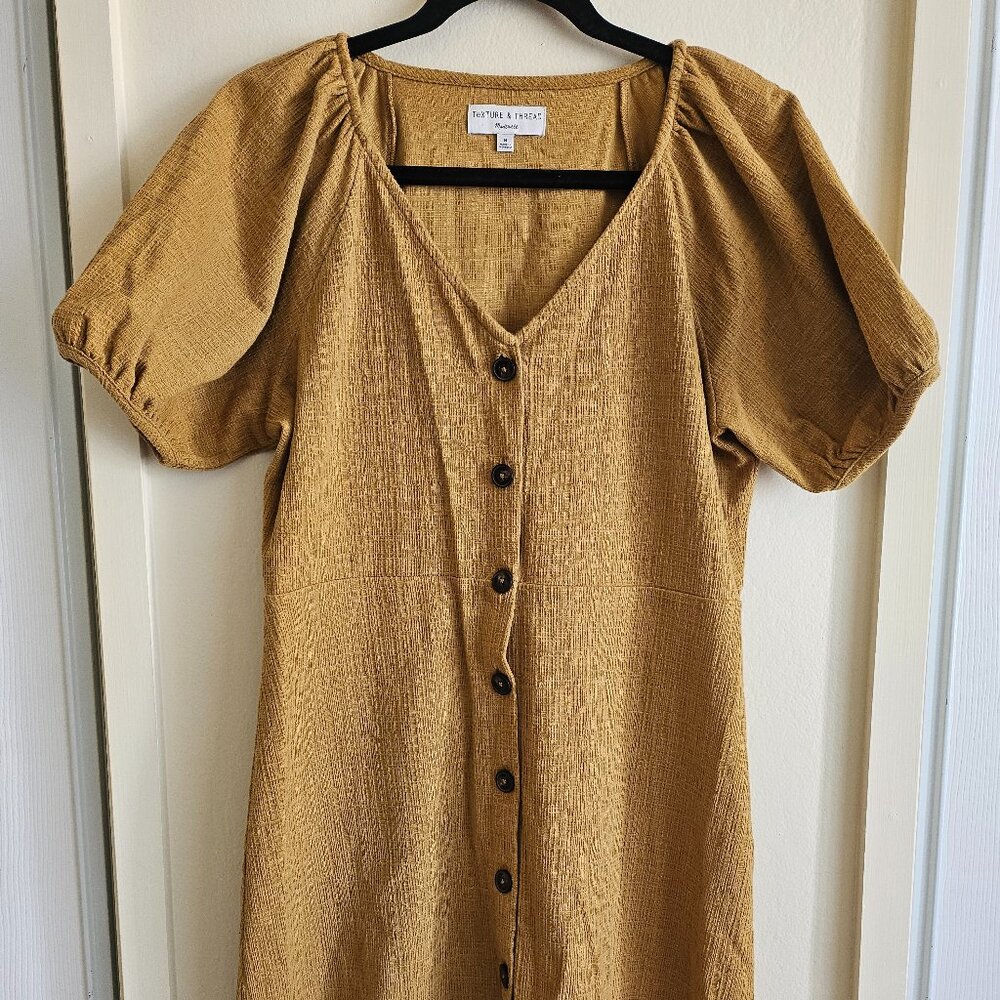 Sold Dress - Picture 2 of 4